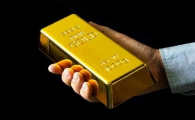 أسعار الذهب تستقر عند مستوى 2024 دولاراً للأونصة