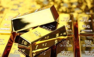 الذهب يزداد لمعاناً ويكسر حاجز الـ 2400 دولار للأونصة